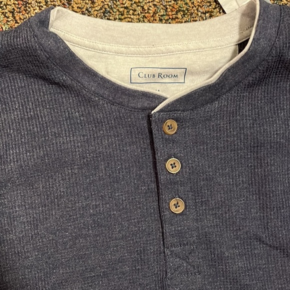 waffle Henley from club room - Picture 2 of 3